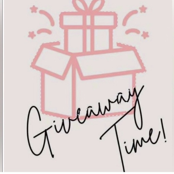 Other - ⭐️⭐️⭐️ Giveaway Time ⭐️⭐️⭐️